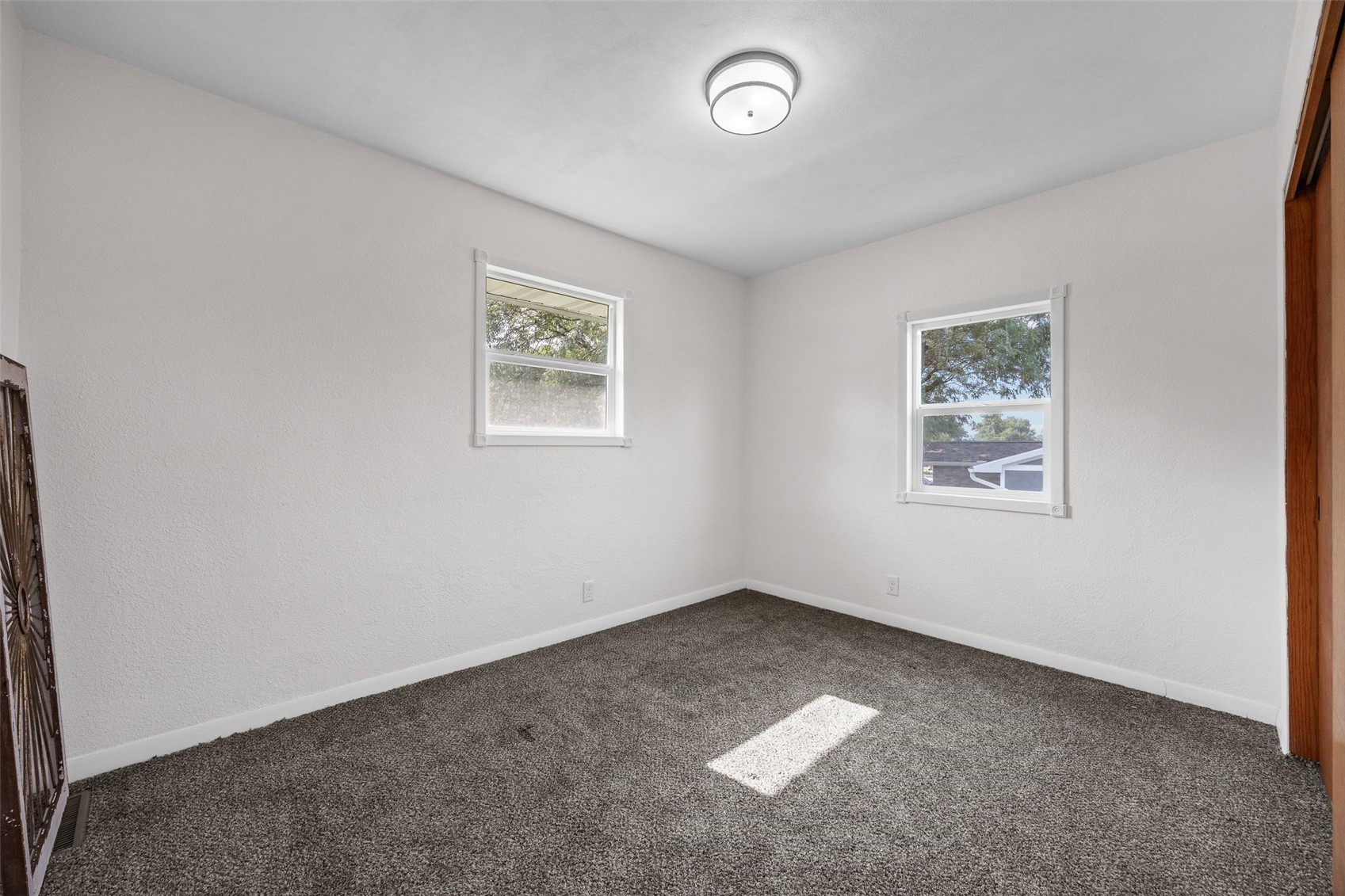 1524 Rainbow Drive Belle Plaine IA 52208