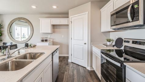 2791 Cecelia Drive Hiawatha IA 52233