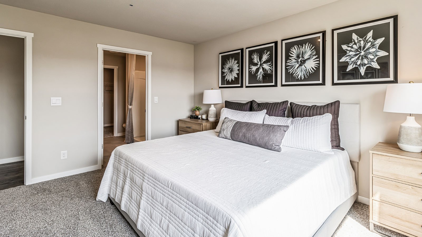 2791 Cecelia Drive Hiawatha IA 52233