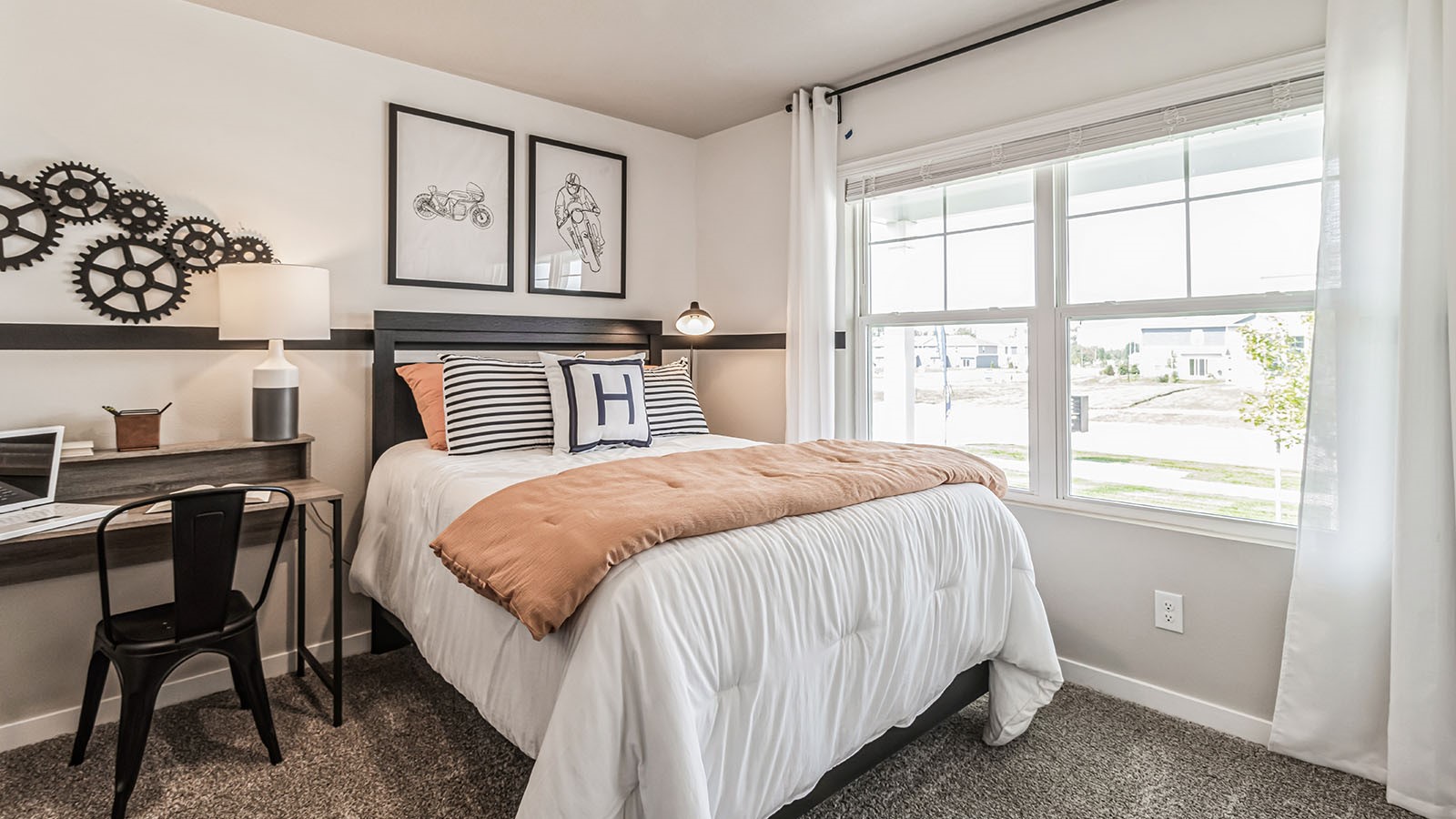 2791 Cecelia Drive Hiawatha IA 52233