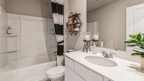 2791 Cecelia Drive Hiawatha IA 52233