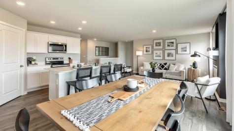 2791 Cecelia Drive Hiawatha IA 52233