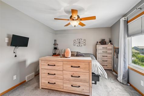 2575 Clark Avenue Marion IA 52302