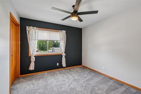 2575 Clark Avenue Marion IA 52302
