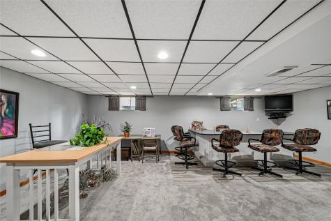 2575 Clark Avenue Marion IA 52302