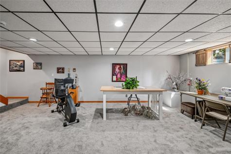 2575 Clark Avenue Marion IA 52302
