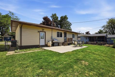 5121 Kesler Road NW Cedar Rapids IA 52405