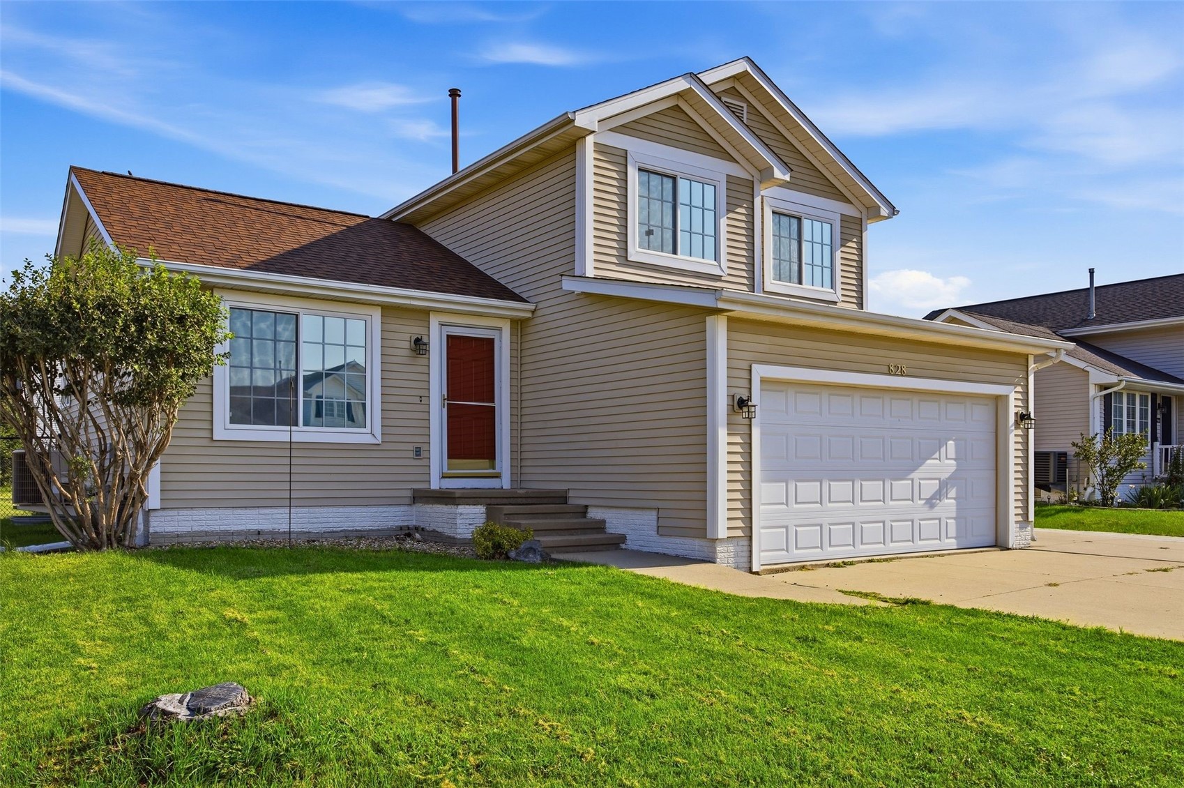 828 73rd NE Cedar Rapids IA 52402