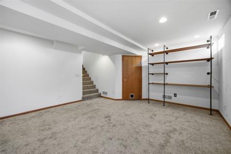 828 73rd NE Cedar Rapids IA 52402