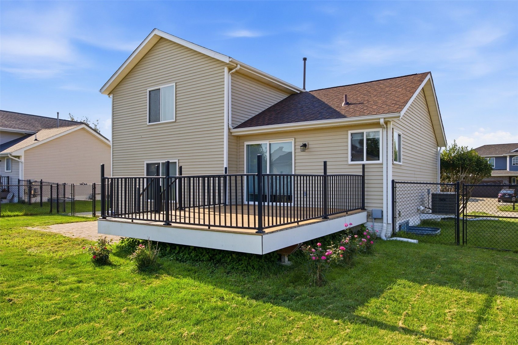 828 73rd NE Cedar Rapids IA 52402