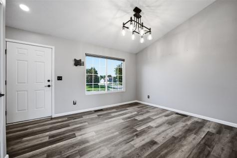 828 73rd NE Cedar Rapids IA 52402