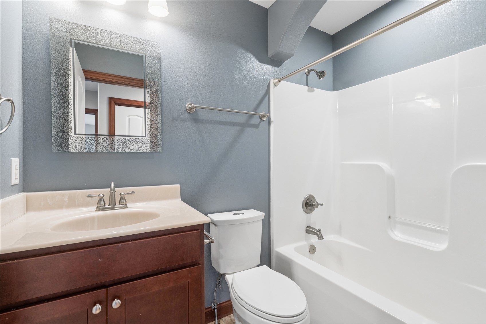 5313 Ruhd Street SW Cedar Rapids IA 52404