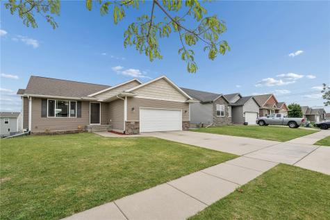 5313 Ruhd Street SW Cedar Rapids IA 52404