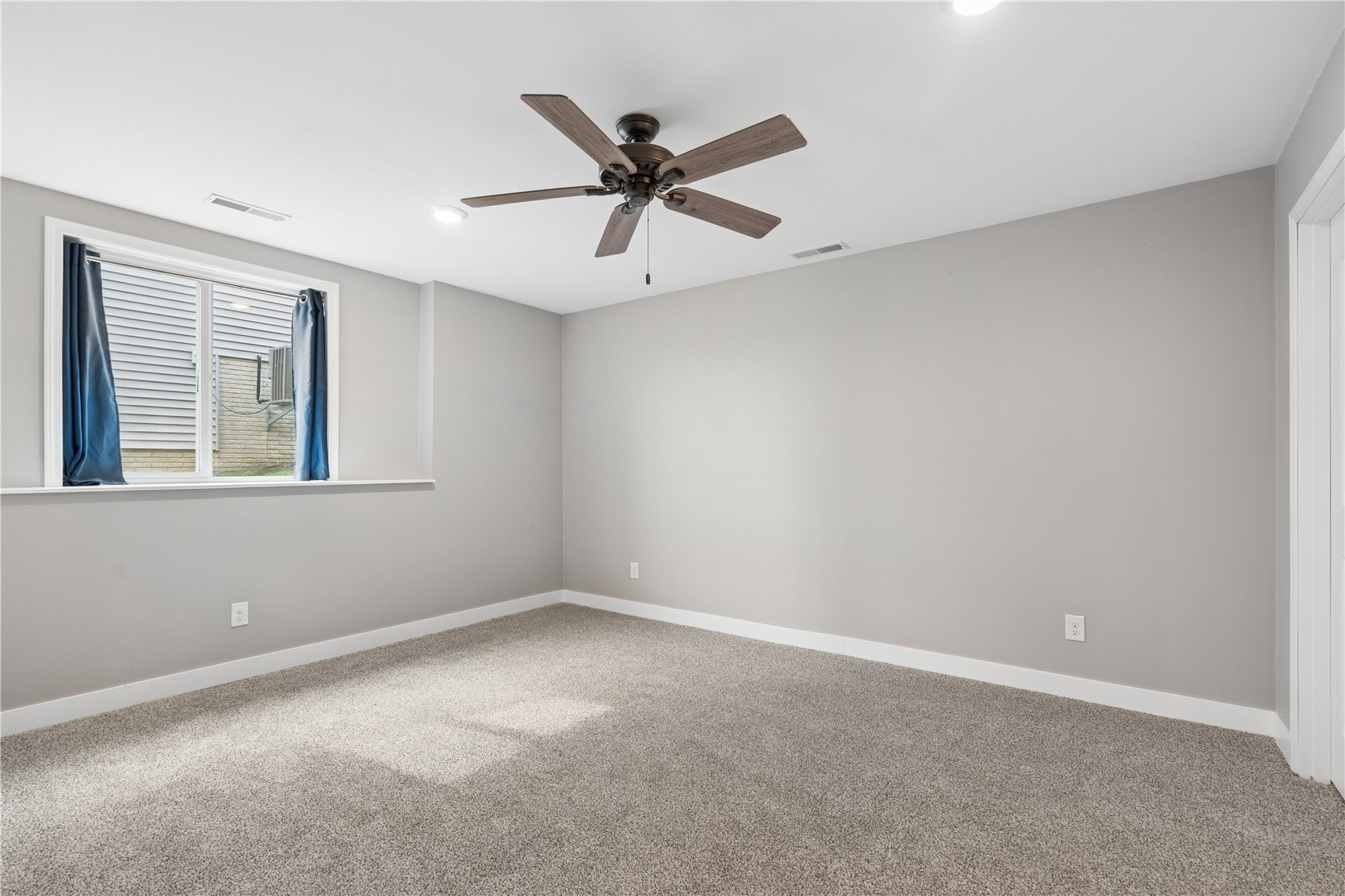 5313 Ruhd Street SW Cedar Rapids IA 52404