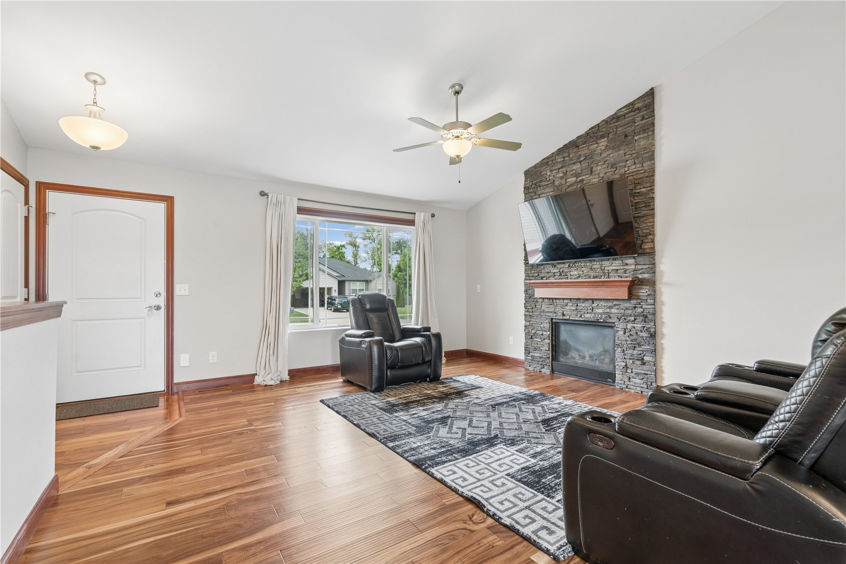 5313 Ruhd Street SW Cedar Rapids IA 52404