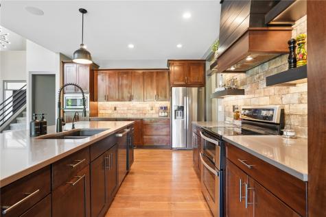 1184 Foxborough Drive Marion IA 52302
