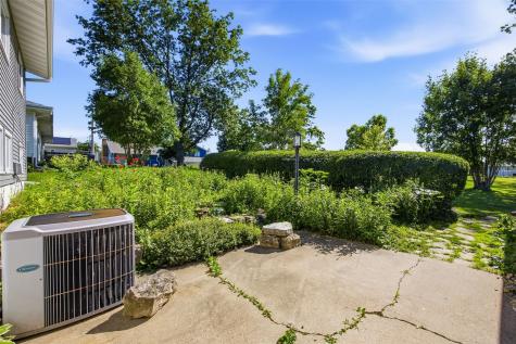 123 Edgewood Road SW Cedar Rapids IA 52404