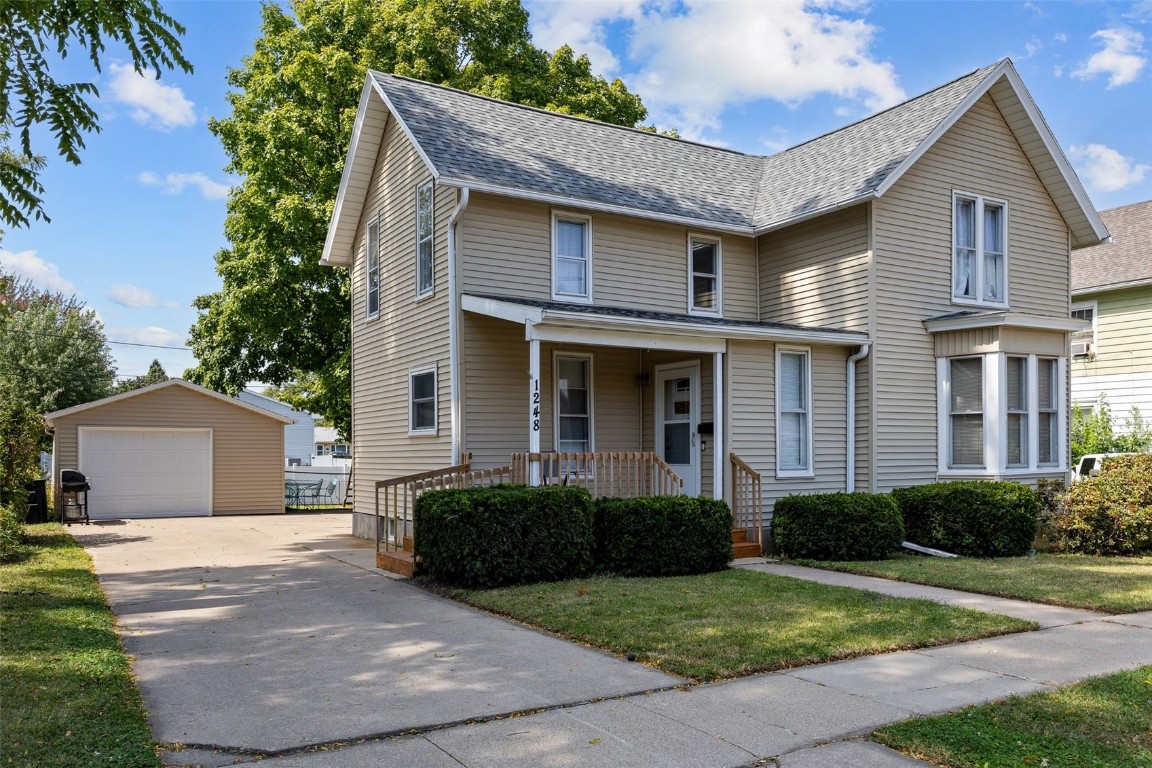 1248 10th Street Marion IA 52302