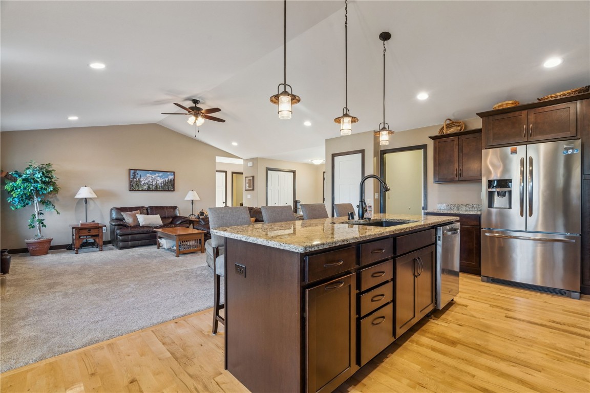 2095 Fieldcrest Lane Ely IA 52227