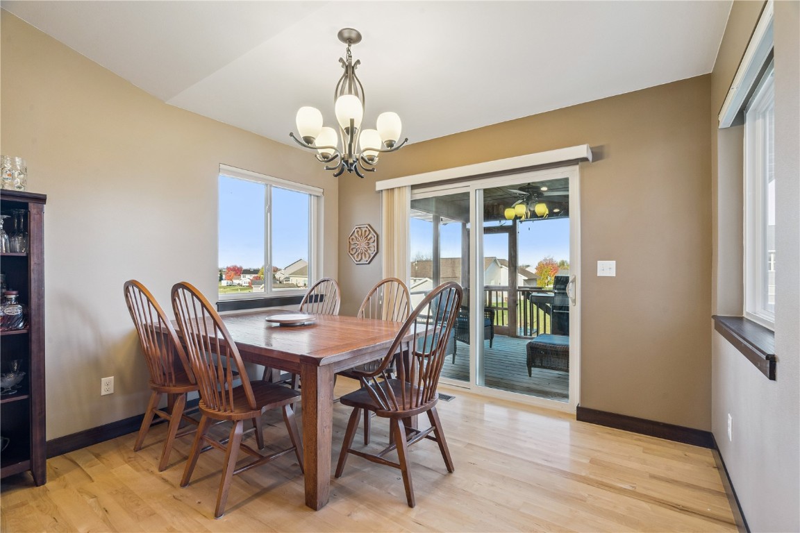 2095 Fieldcrest Lane Ely IA 52227