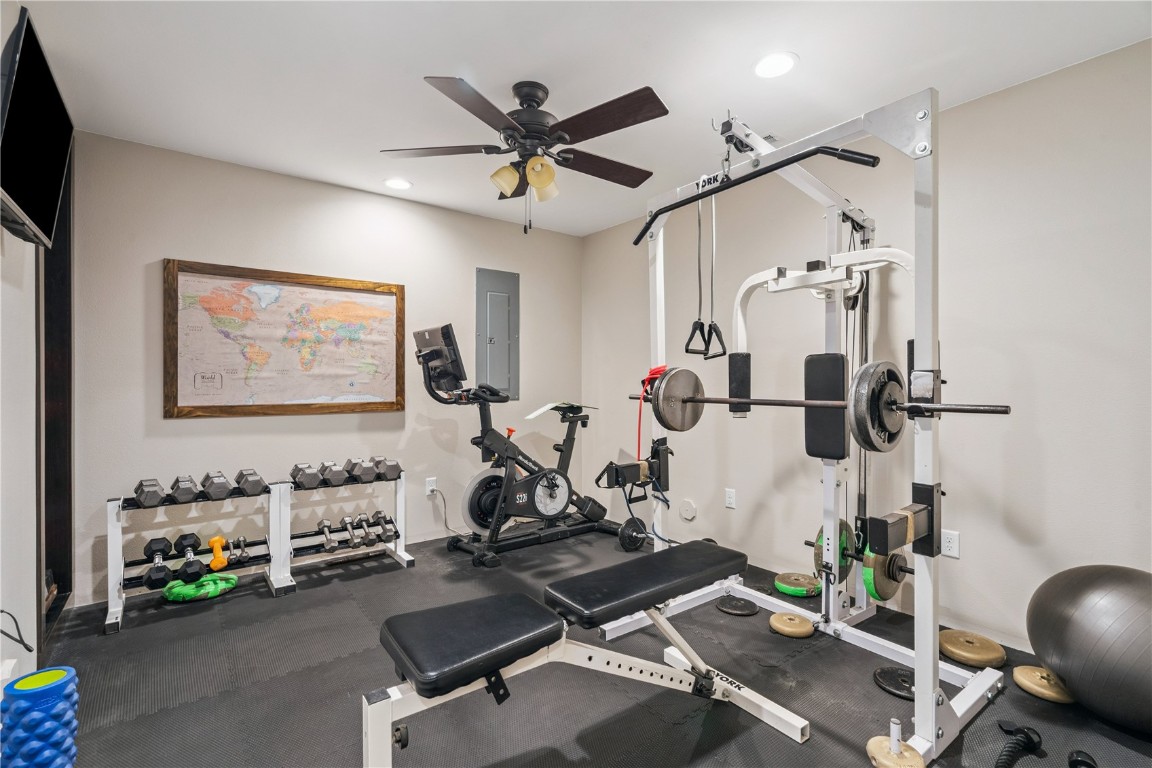 2095 Fieldcrest Lane Ely IA 52227