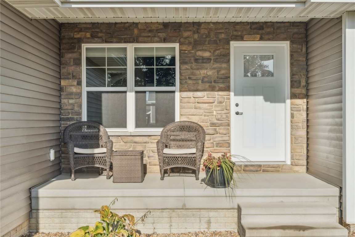 2095 Fieldcrest Lane Ely IA 52227