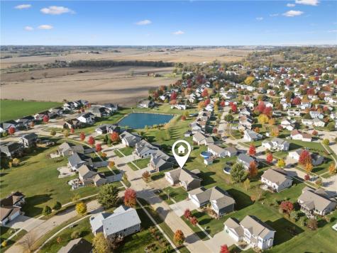 2095 Fieldcrest Lane Ely IA 52227