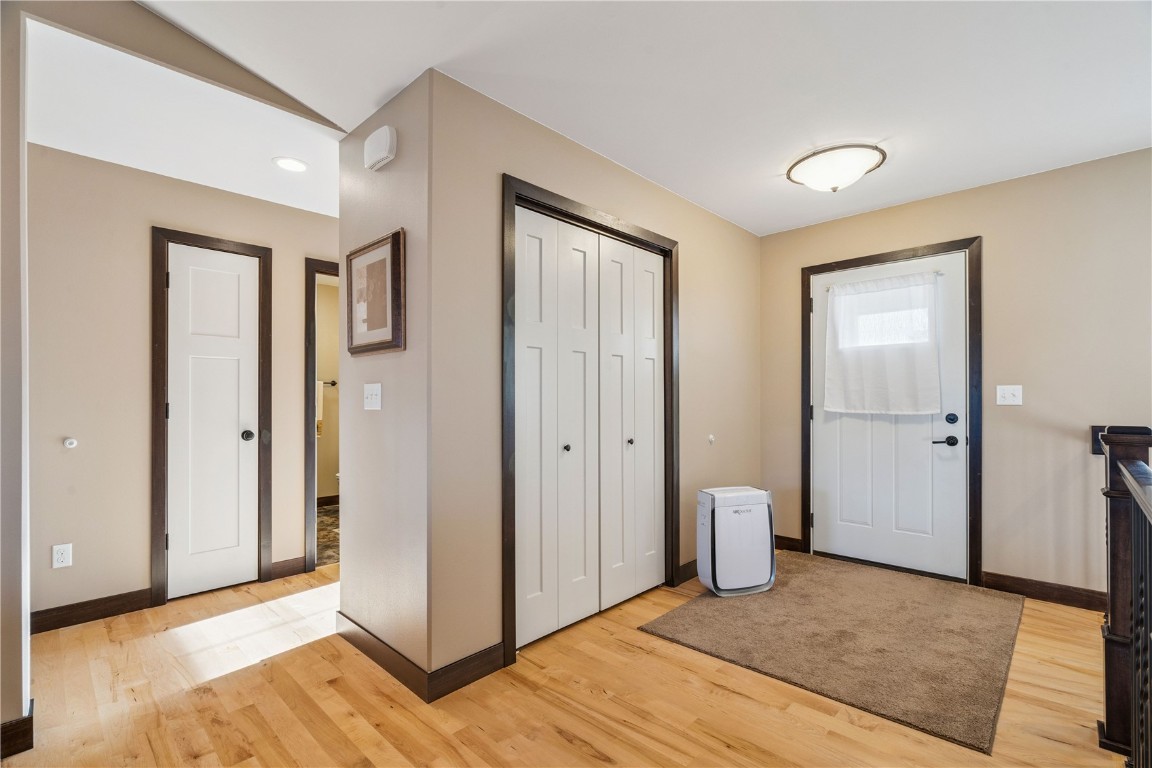 2095 Fieldcrest Lane Ely IA 52227