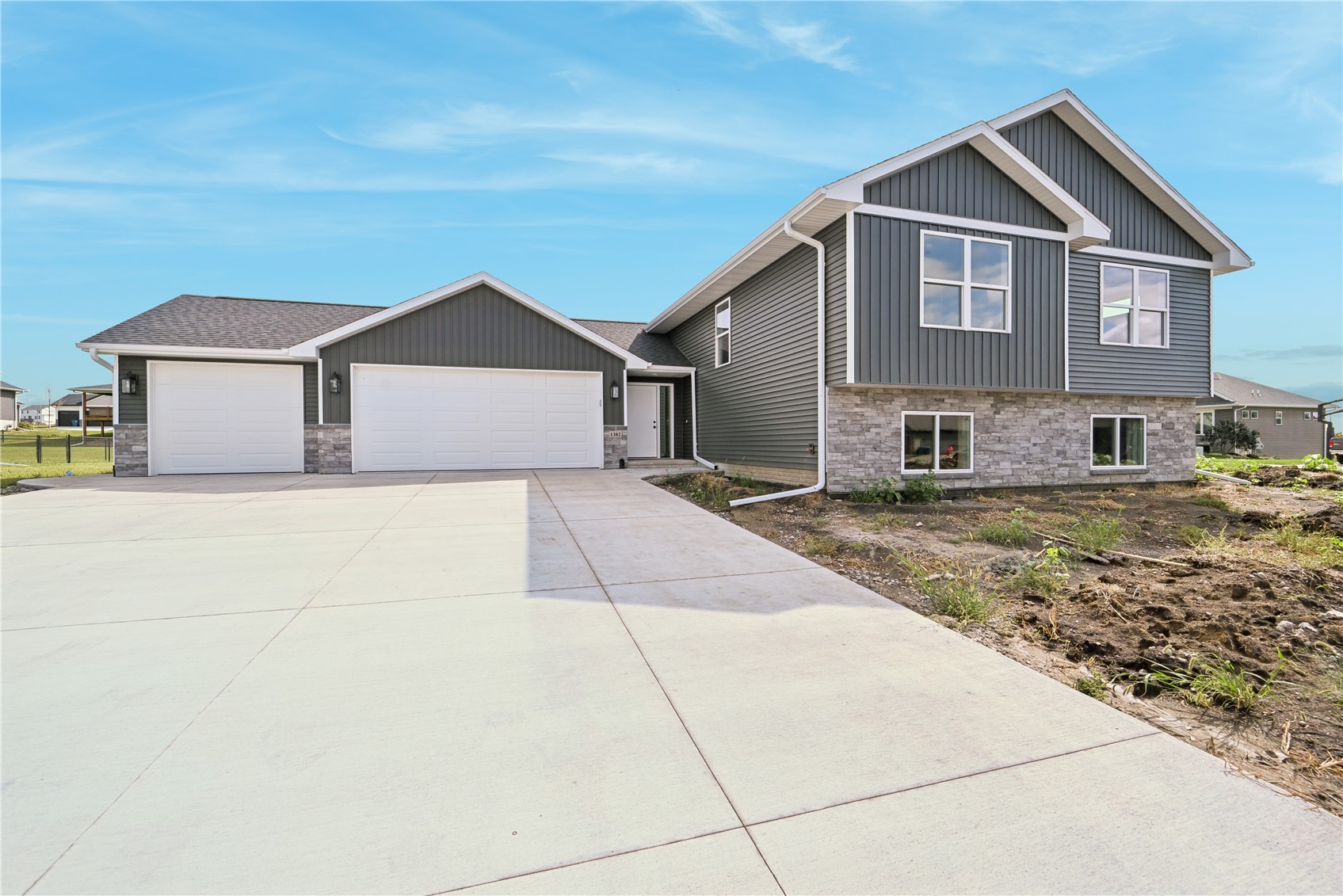 1382 Foxtail Drive Fairfax IA 52228