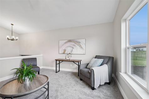 1382 Foxtail Drive Fairfax IA 52228