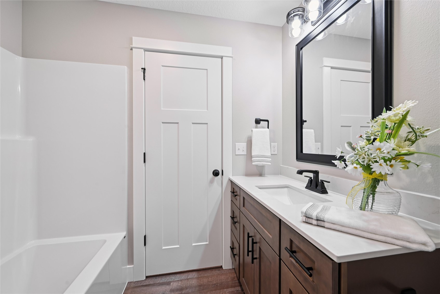 1382 Foxtail Drive Fairfax IA 52228