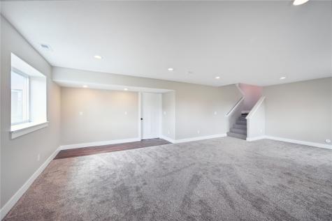 1382 Foxtail Drive Fairfax IA 52228