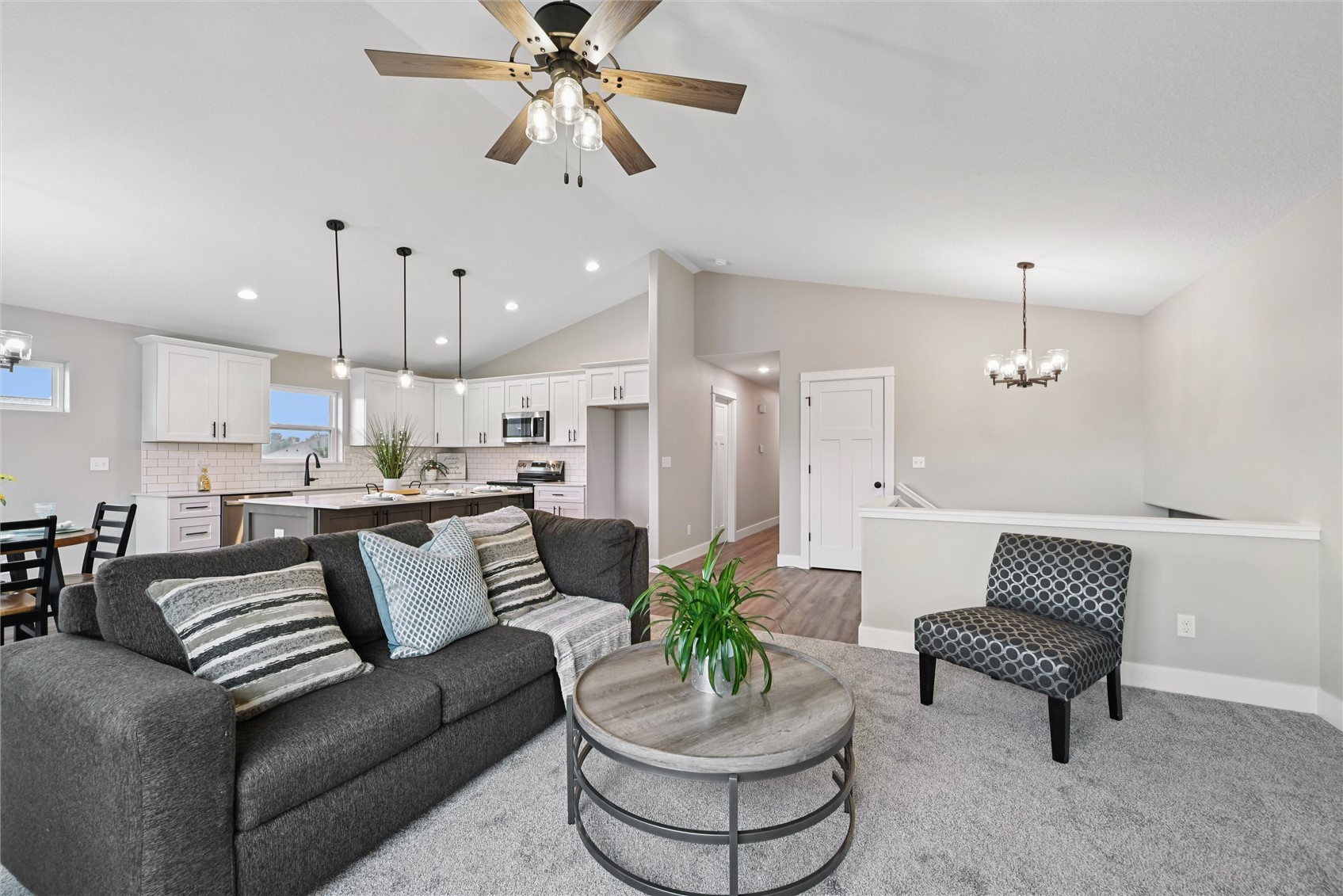 1382 Foxtail Drive Fairfax IA 52228