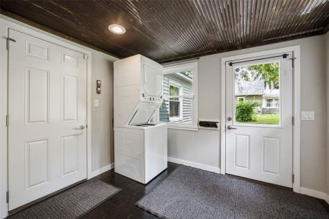 2112 F Street Iowa City IA 52245