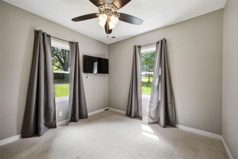 2112 F Street Iowa City IA 52245
