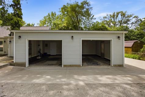 2112 F Street Iowa City IA 52245