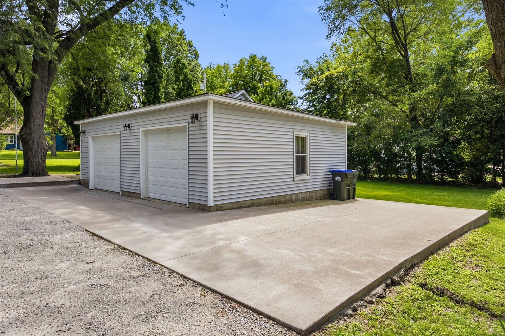 2112 F Street Iowa City IA 52245