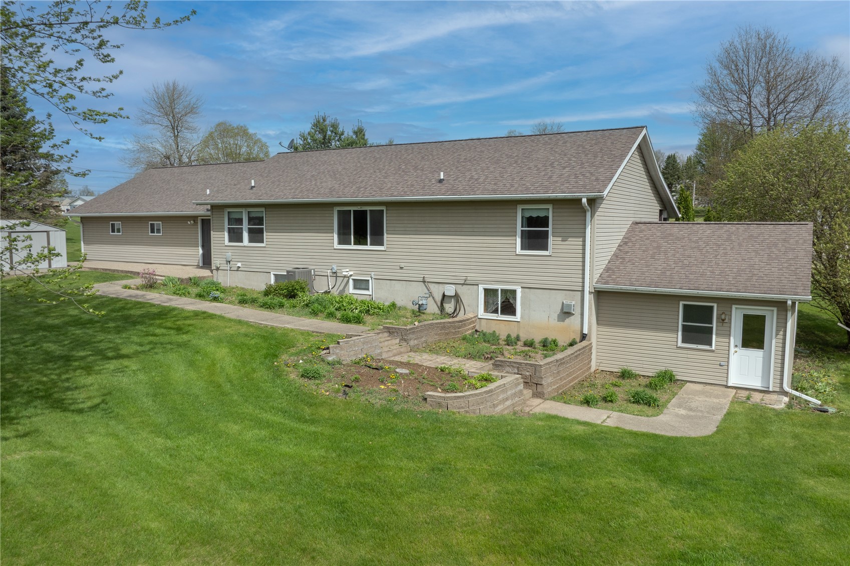 1116 E 6th Street Vinton IA 52349