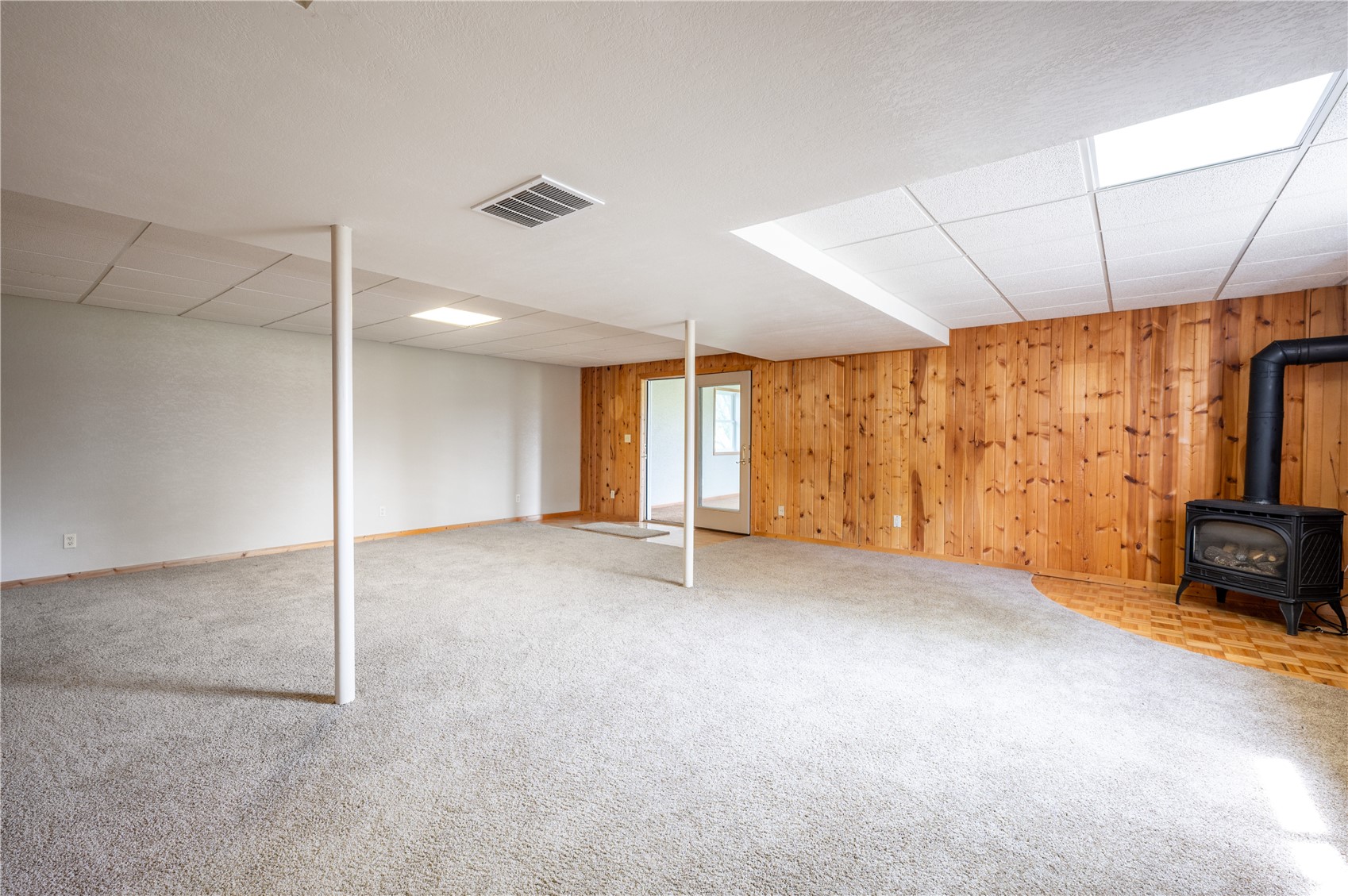 1116 E 6th Street Vinton IA 52349