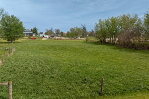 1116 E 6th Street Vinton IA 52349
