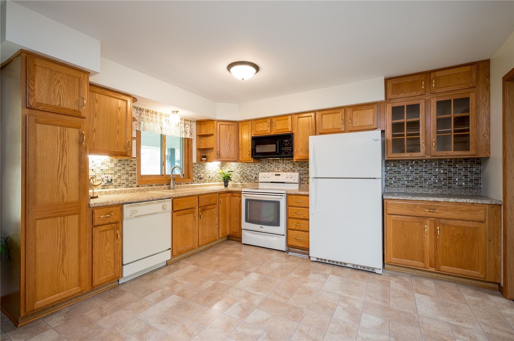 1116 E 6th Street Vinton IA 52349