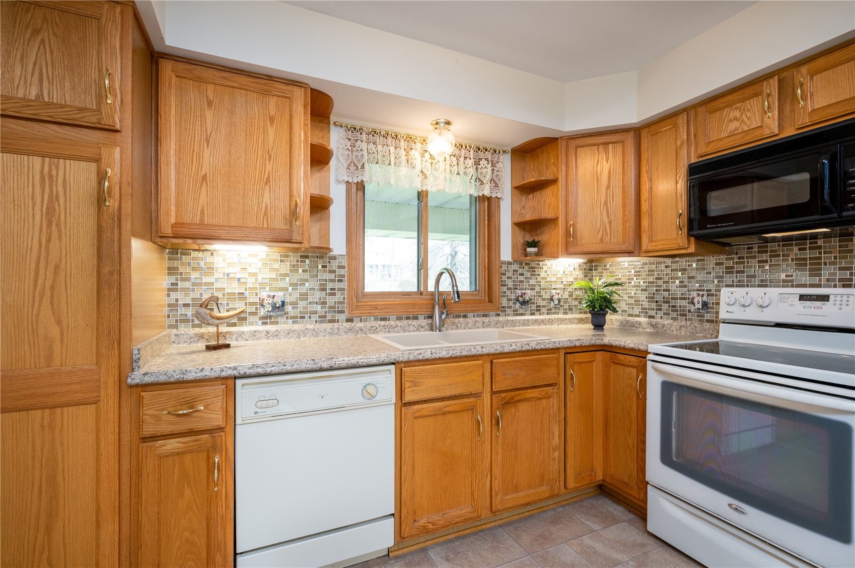 1116 E 6th Street Vinton IA 52349