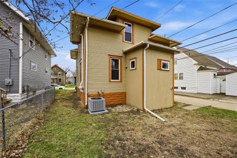 513 16th Street SE Cedar Rapids IA 52403