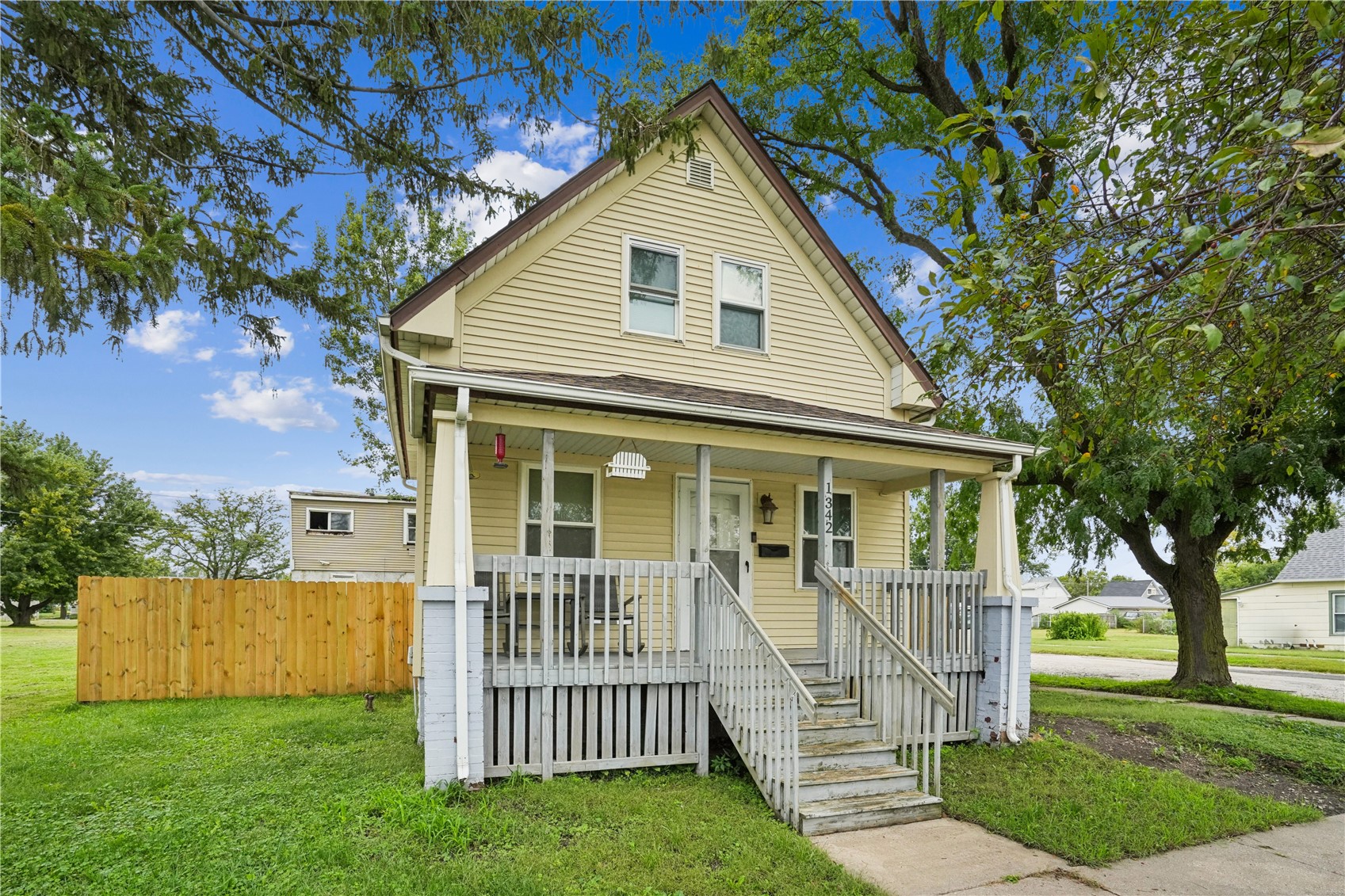 1342 5th Street NW Cedar Rapids IA 52405