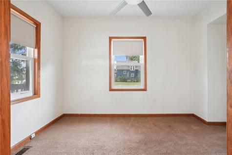 1342 5th Street NW Cedar Rapids IA 52405