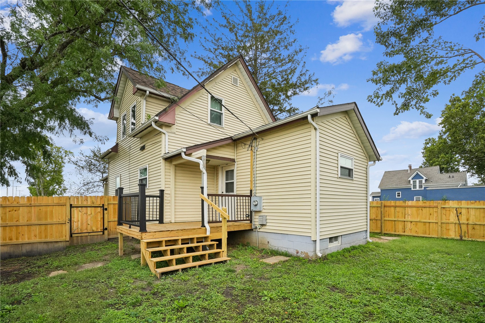 1342 5th Street NW Cedar Rapids IA 52405