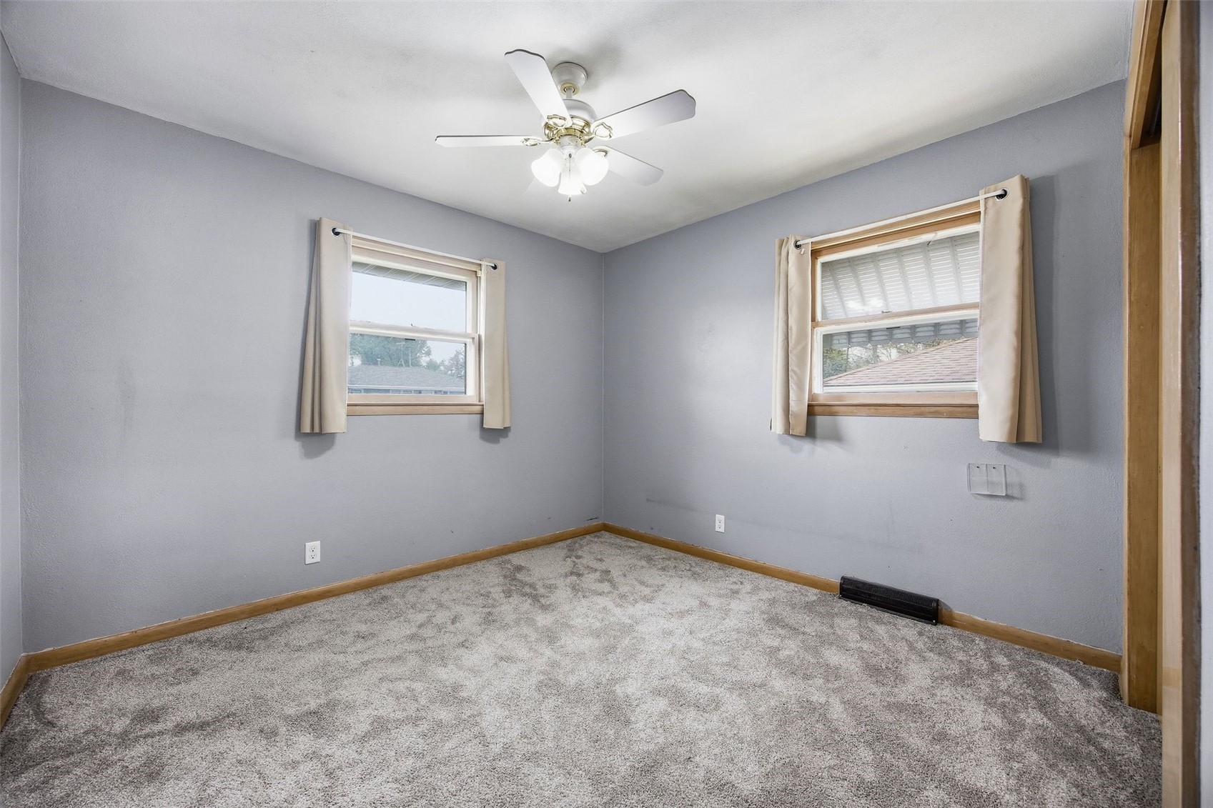 2916 Schultz Drive NW Cedar Rapids IA 52405
