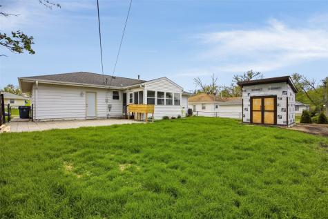 2916 Schultz Drive NW Cedar Rapids IA 52405