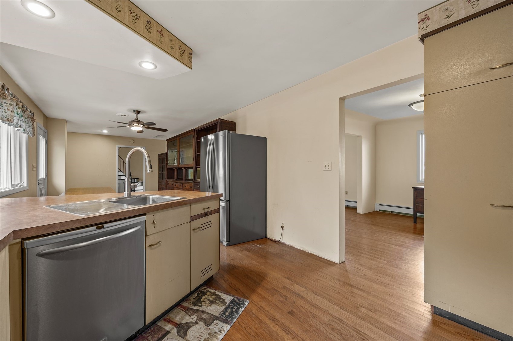 2209 44th Avenue Homestead IA 52236