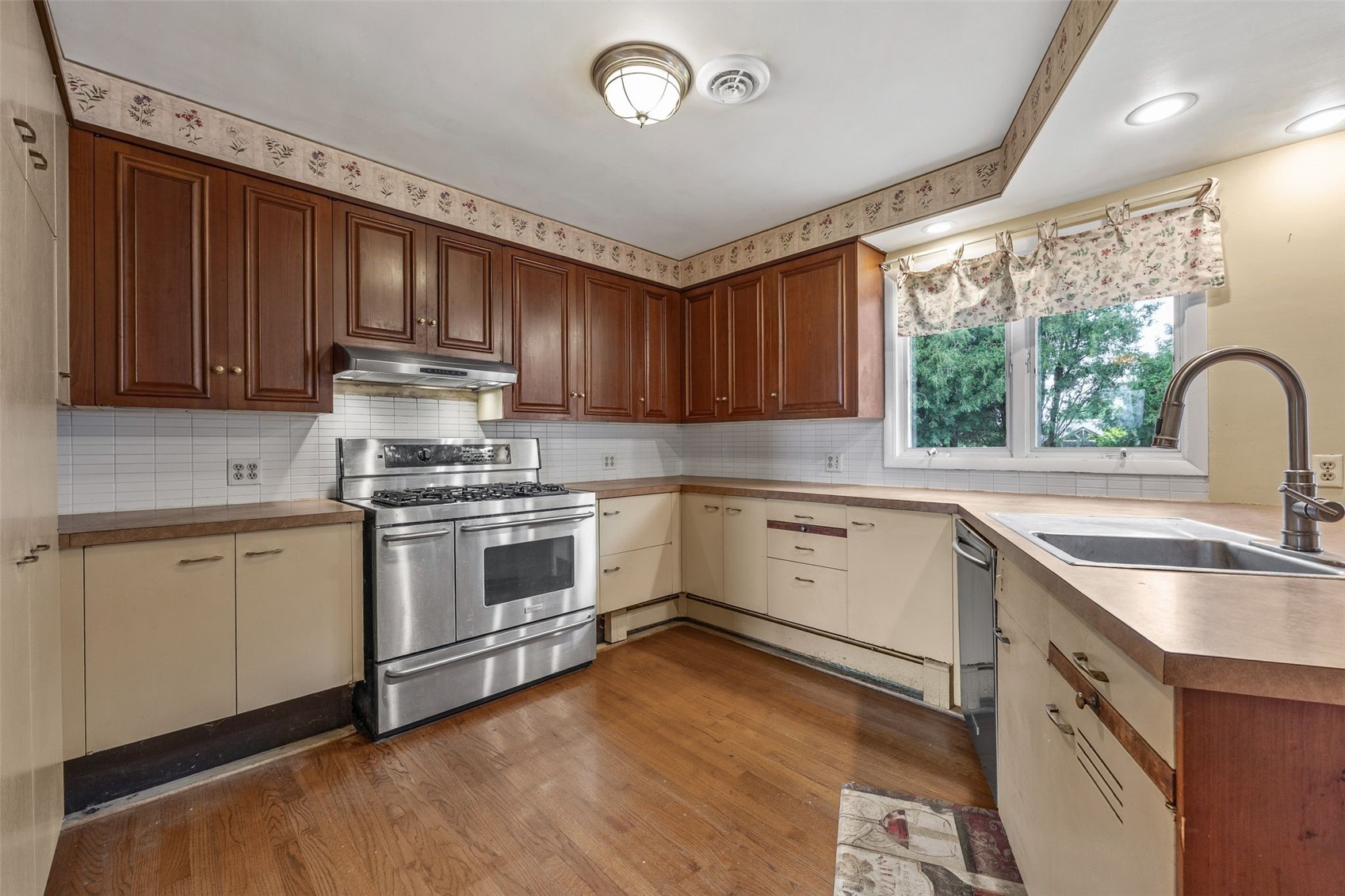 2209 44th Avenue Homestead IA 52236